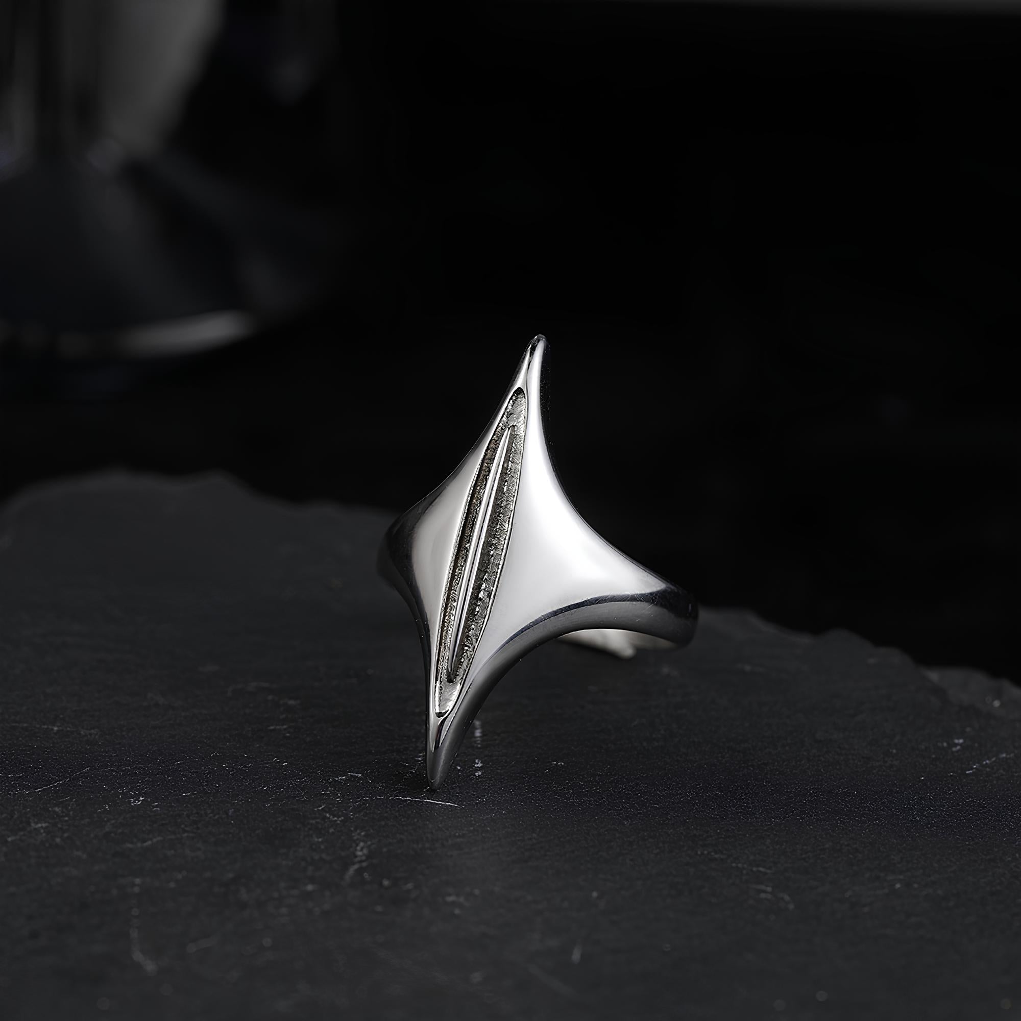 Apex Ring