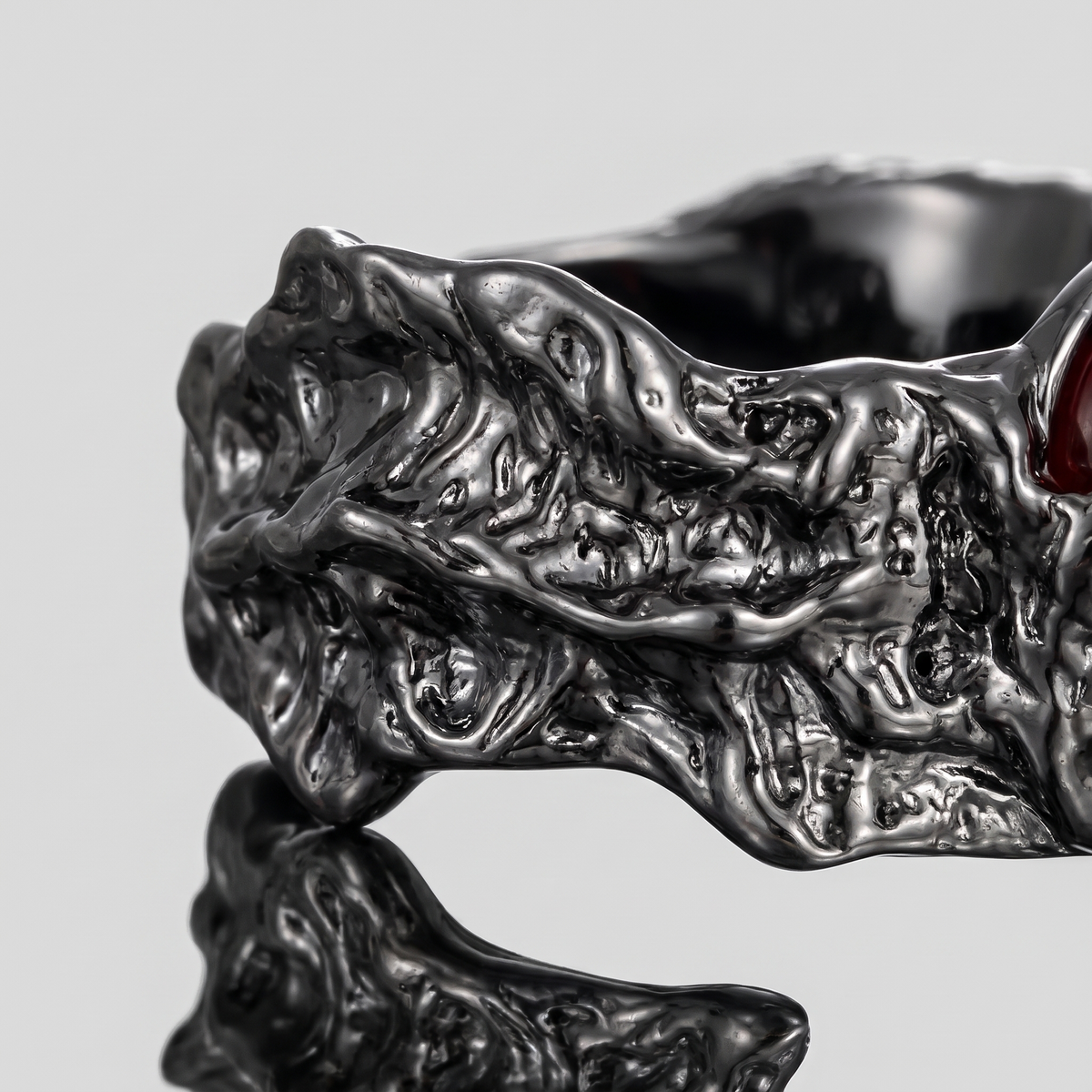 Decay Ring