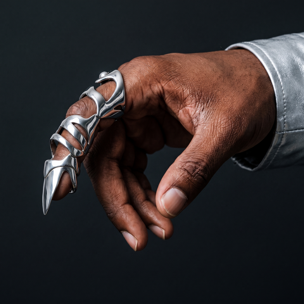 Maul Finger Cuff