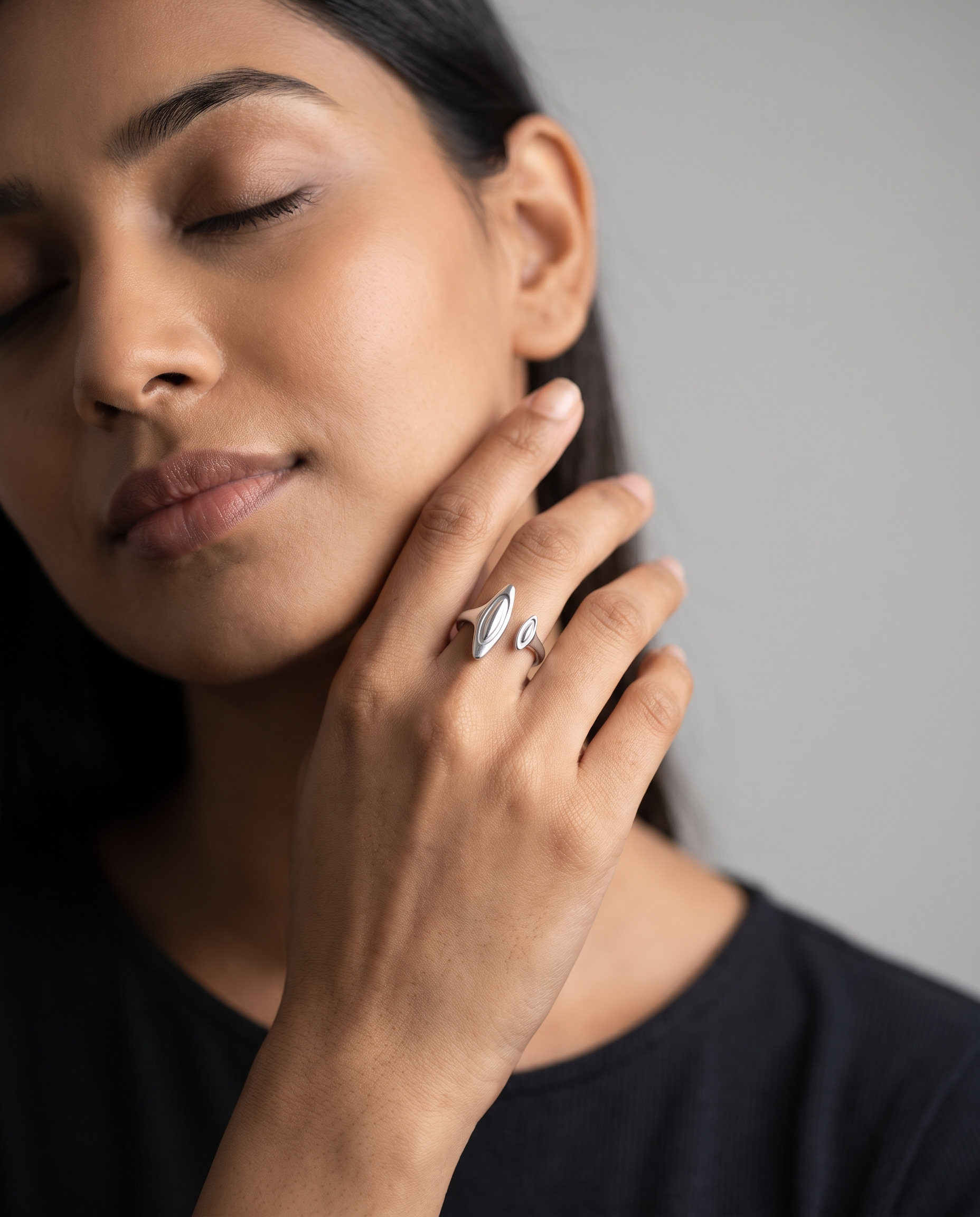 Continuum Ring