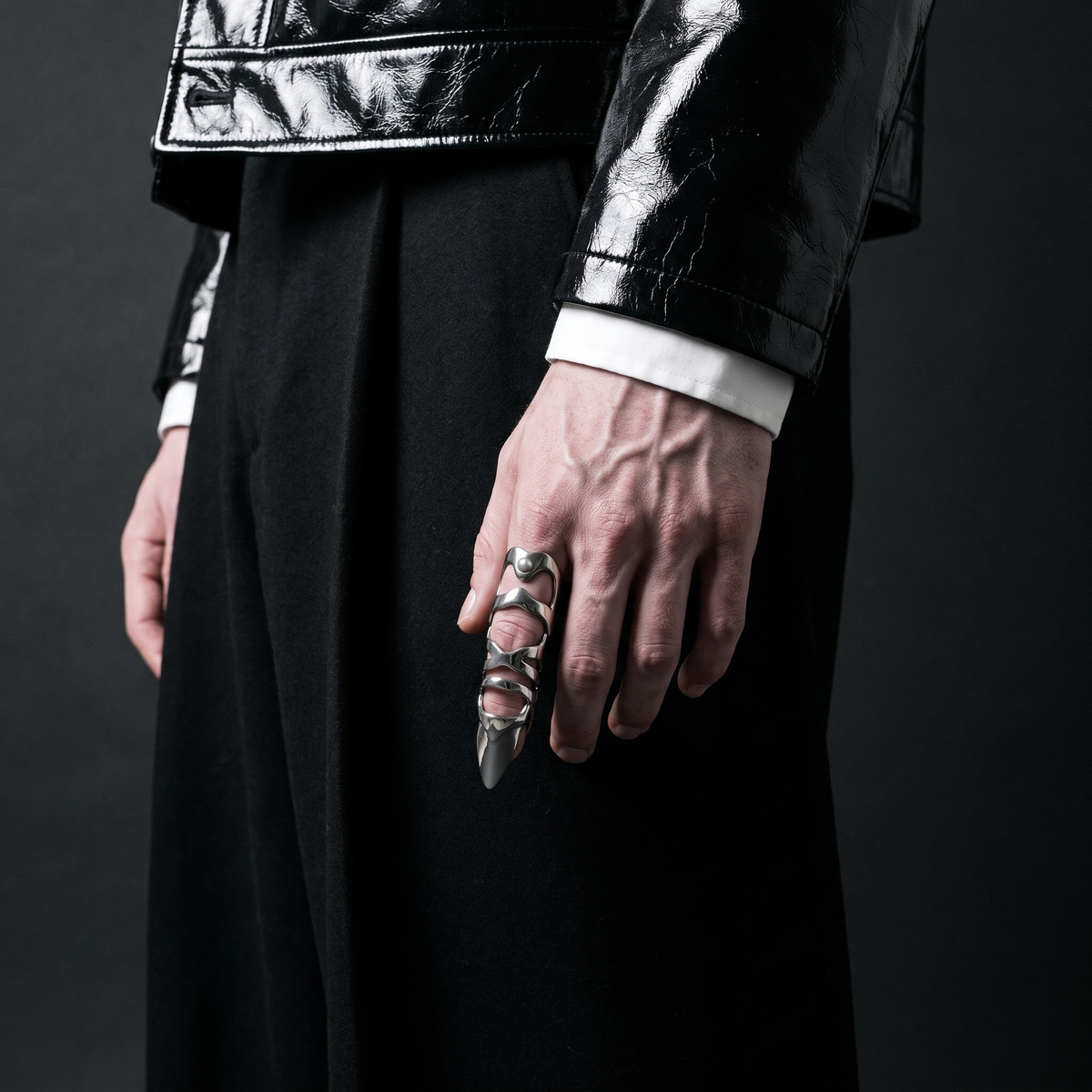 Maul Finger Cuff