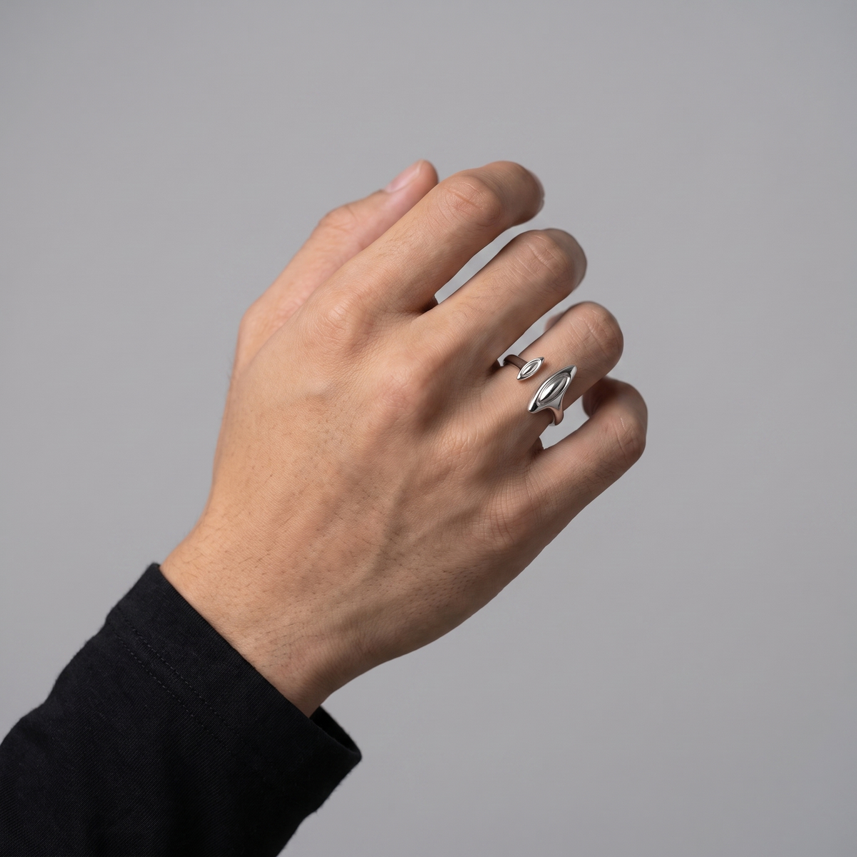 Continuum Ring