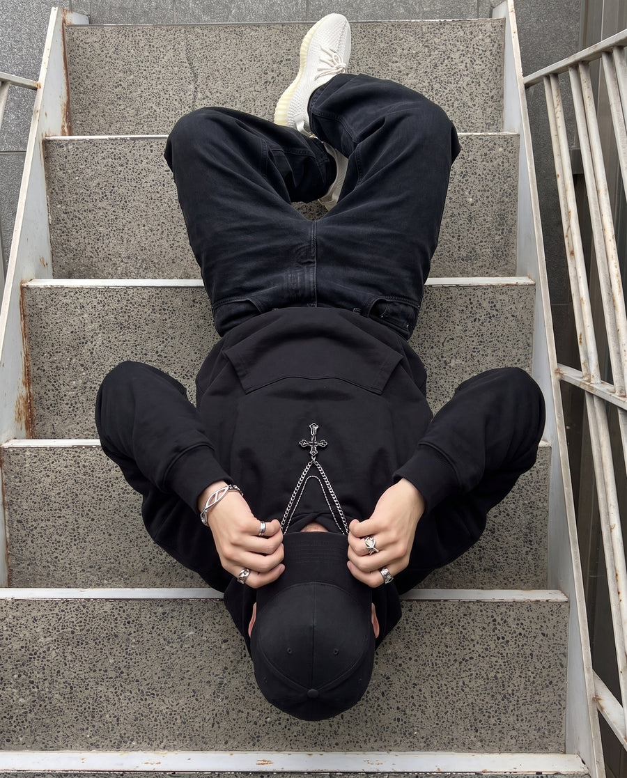 Overhead on steps, the Midnight Necklace and Meltdown Bracelet